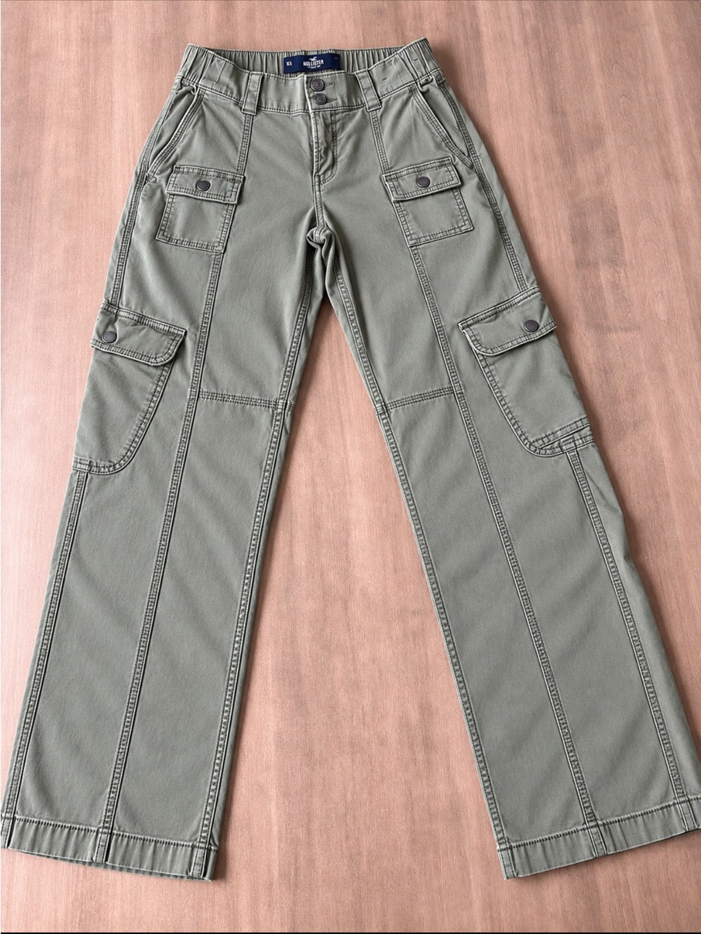 Hollister Olive Cargo Pants with Utility Pockets